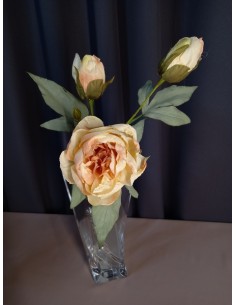 SZTUCZNA GAŁĄZKA PIWONII...