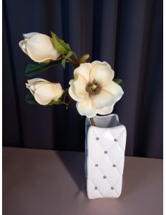 SZTUCZNA GAŁĄZKA MAGNOLII...